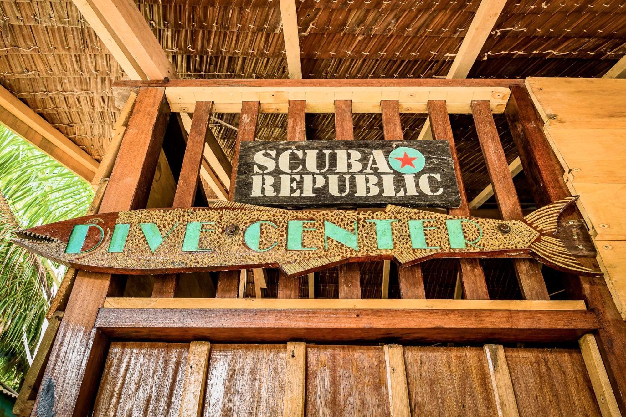 Scuba Republic Beach Bungalows Tapokreng Exterior photo