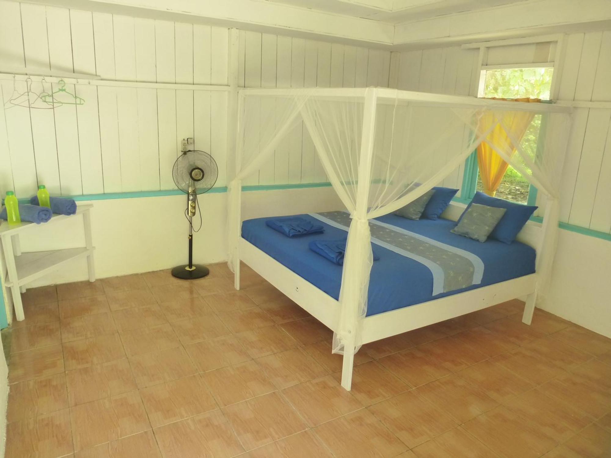 Scuba Republic Beach Bungalows Tapokreng Room photo