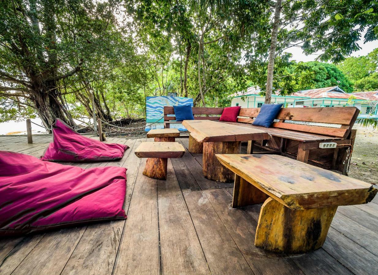 Scuba Republic Beach Bungalows Tapokreng Exterior photo